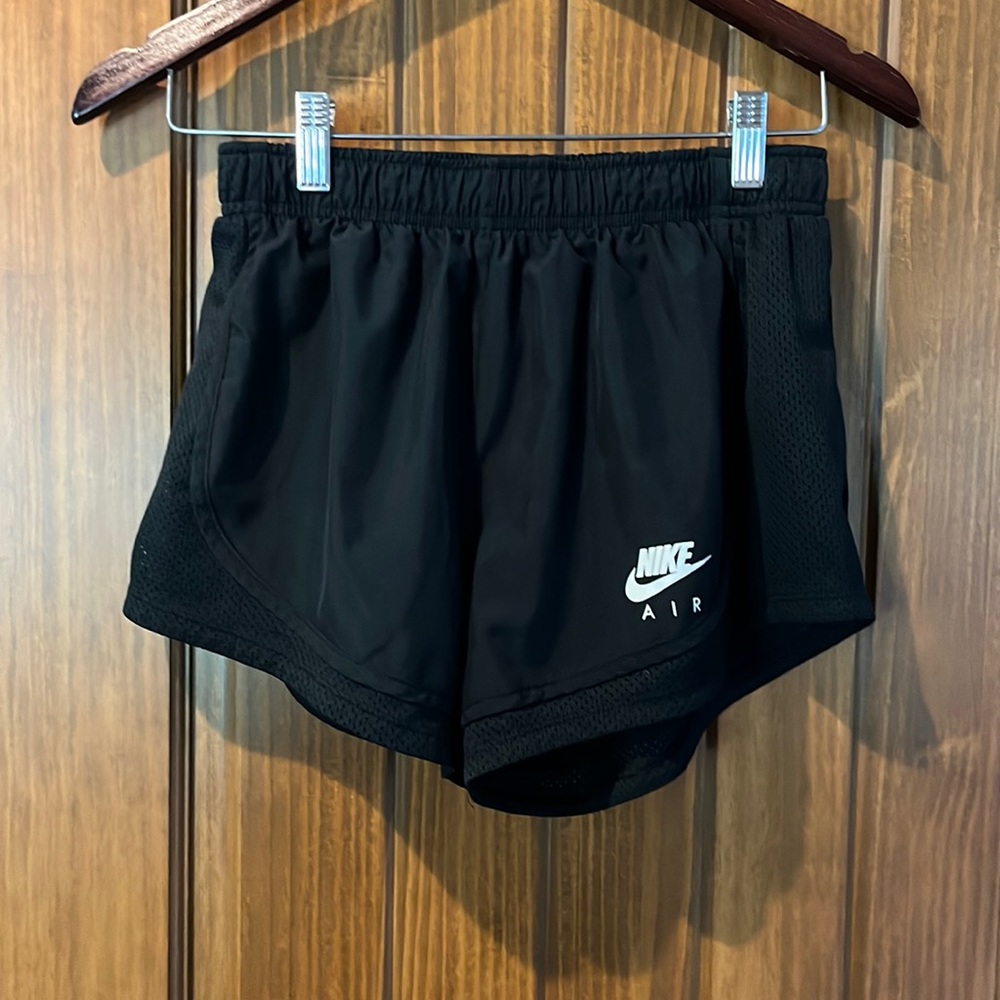 Black Nike shorts